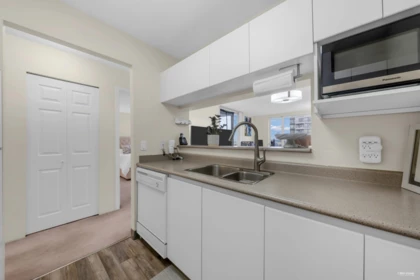 Office / Den Photo of 1408 5189 Gaston Street, Vancouver, BC