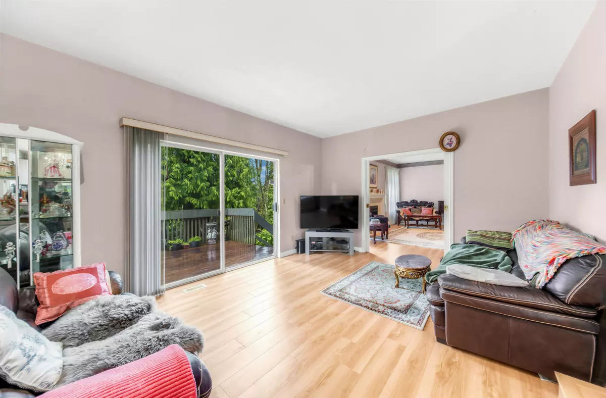 Family Room Photo of 2974 Delahaye Drive, Coquitlam, BC