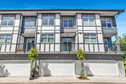 Outdoor Patio Photo of 4 17528 60 Avenue, Surrey, BC