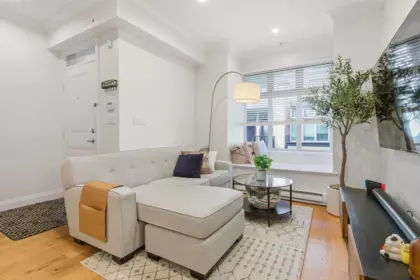 219 5588 Patterson Avenue, Burnaby, BC, Burnaby — Townhouse for sale