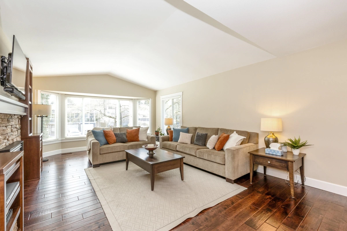 Family Room Photo of 20885 124th Avenue, Maple Ridge, BC