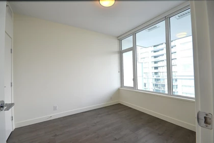 1001 5051 Imperial Street, Burnaby, BC, Burnaby — Apartment/Condo for sale