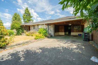 5240 Halley Avenue, Burnaby, BC, Burnaby — Single Family Residence for sale