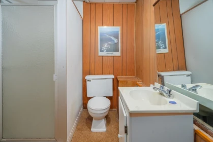 Guest Bathroom Photo of 5240 Halley Avenue, Burnaby, BC