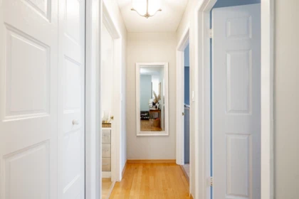 Office / Den Photo of 204 1390 Martin Street, White Rock, BC