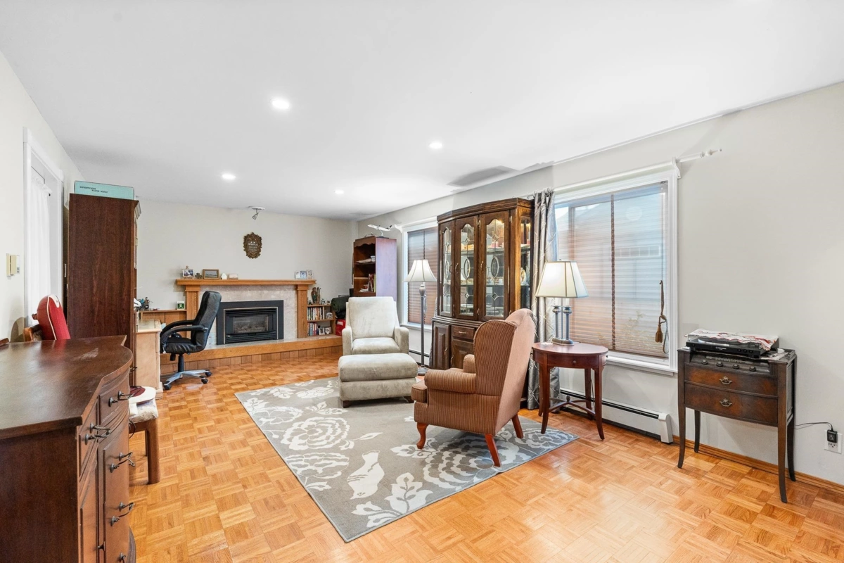 Dining Area Photo of 8097 198a Street, Langley, BC