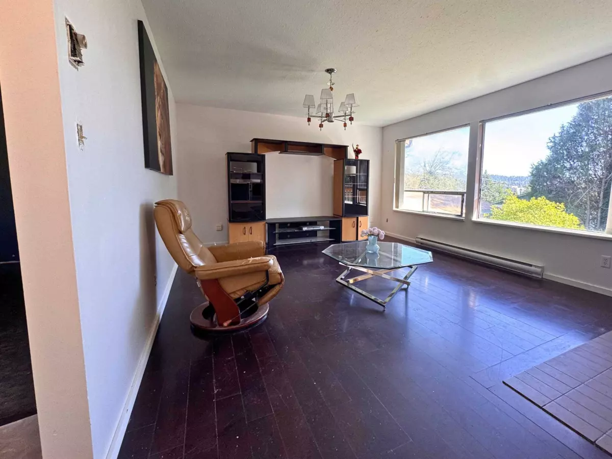 Family Room Photo of 5799 Anchor Road, Sechelt, BC
