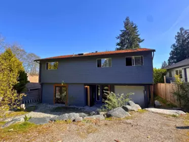 5799 Anchor Road, Sechelt, BC, Sechelt — Single Family Residence for sale