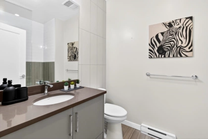 Guest Bathroom Photo of F101 20211 66 Avenue, Langley, BC