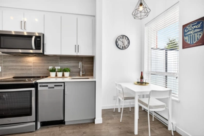 Kitchen Island Photo of F101 20211 66 Avenue, Langley, BC