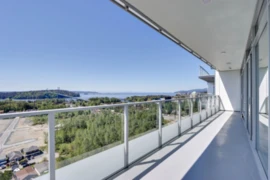 2204 200 Klahanie Court, West Vancouver, BC