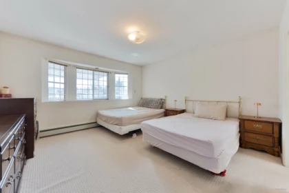 Bedroom 2 Photo of 4355 Macdonald Avenue, Burnaby, BC