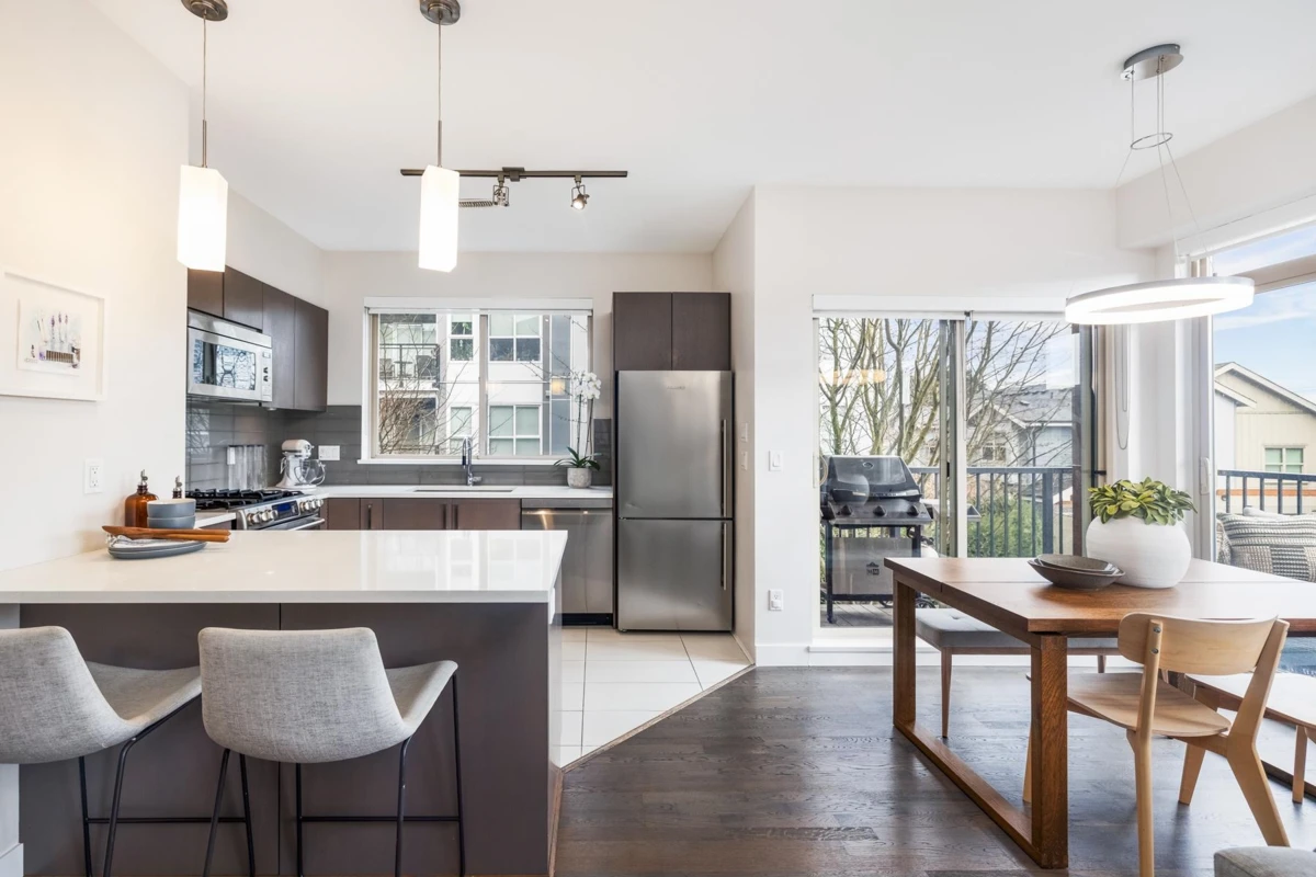 Living Room Photo of 50 10133 River Drive, Richmond, BC