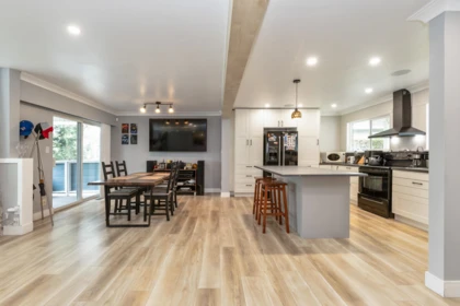 Kitchen Island Photo of 320 Gloucester Court, Coquitlam, BC