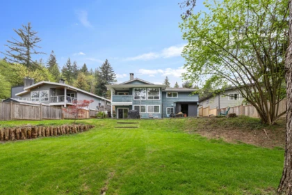 320 Gloucester Court, Coquitlam, BC, Coquitlam — Single Family Residence for sale
