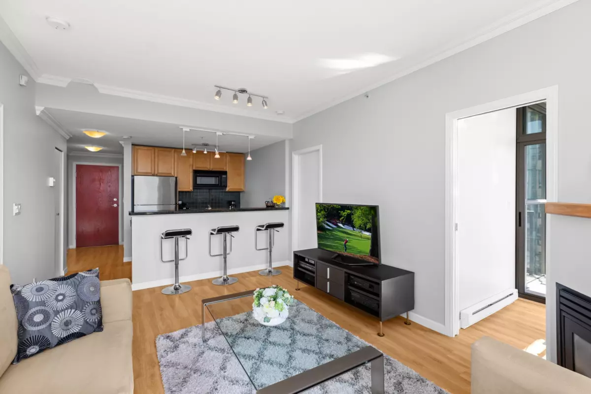 Dining Area Photo of 2505 928 Richards Street, Vancouver, BC