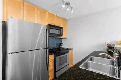 Breakfast Nook Photo of 2505 928 Richards Street, Vancouver, BC