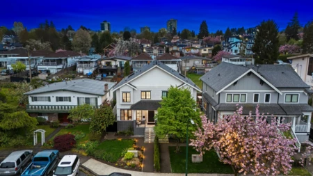 Hot Tub / Spa Photo of 1440 E 17th Avenue, Vancouver, BC