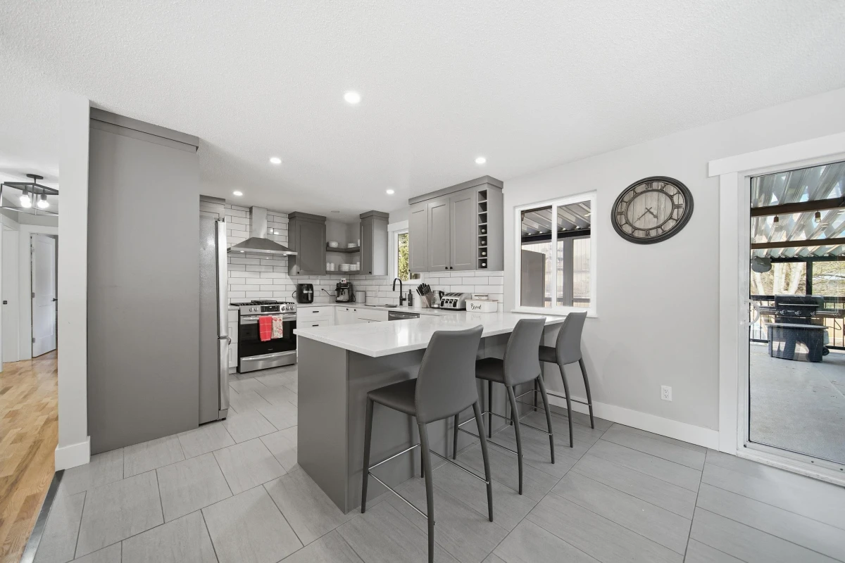 Dining Area Photo of 21139 Cook Avenue, Maple Ridge, BC
