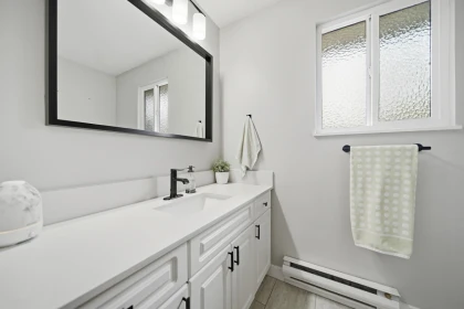 Powder Room Photo of 21139 Cook Avenue, Maple Ridge, BC