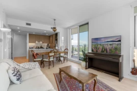 1307 1471 Hunter Street, North Vancouver, BC