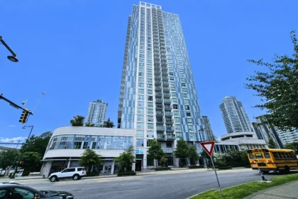 1902 13398 104 Avenue, Surrey, BC, Surrey — Apartment/Condo for sale