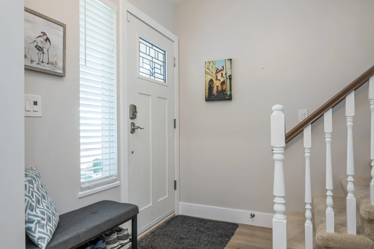 Family Room Photo of 20976 93b Place, Langley, BC