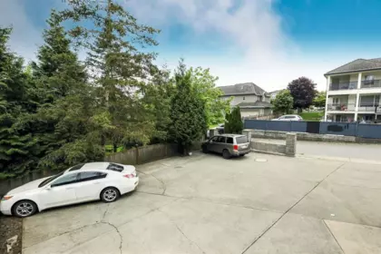 Breakfast Nook Photo of 5733 W Kettle Crescent, Surrey, BC