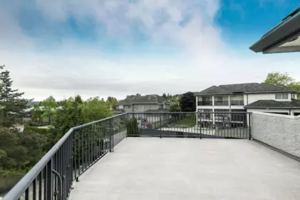 Front Yard Photo of 5733 W Kettle Crescent, Surrey, BC