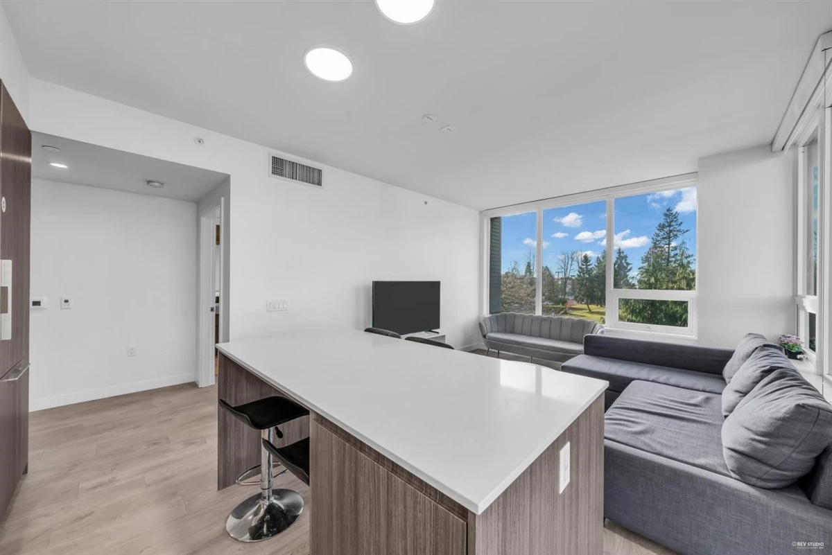 Family Room Photo of 307 6463 Silver Avenue, Burnaby, BC