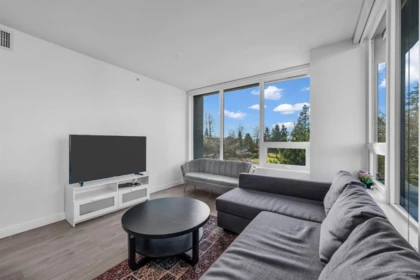Kitchen Island Photo of 307 6463 Silver Avenue, Burnaby, BC