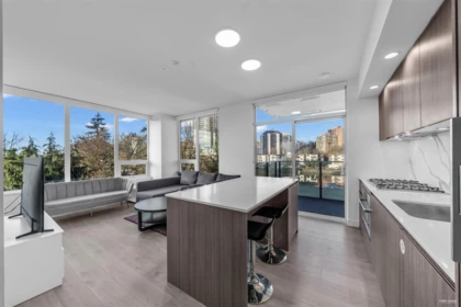 Kitchen Photo of 307 6463 Silver Avenue, Burnaby, BC