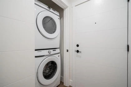 Primary Bathroom Photo of 405 10778 138 Street, Surrey, BC