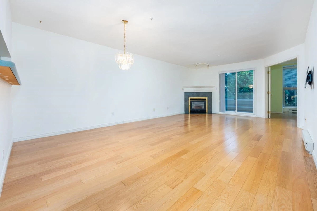 Living Room Photo of 313 10128 132 Street, Surrey, BC