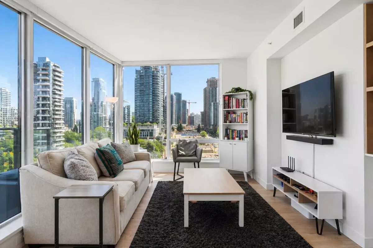 Family Room Photo of 1106 2181 Madison Avenue, Burnaby, BC