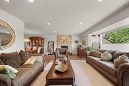 Breakfast Nook Photo of 745 Dansey Avenue, Coquitlam, BC