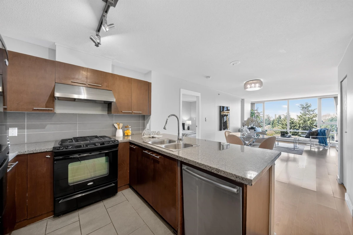 Dining Area Photo of 802 9171 Ferndale Road, Richmond, BC