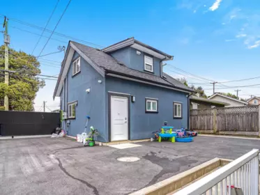 Outdoor Kitchen Photo of 3466 Dieppe Drive, Vancouver, BC