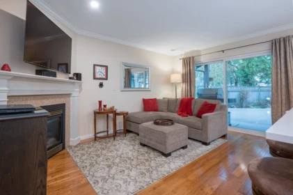 Breakfast Nook Photo of 15496 93rd Avenue, Surrey, BC