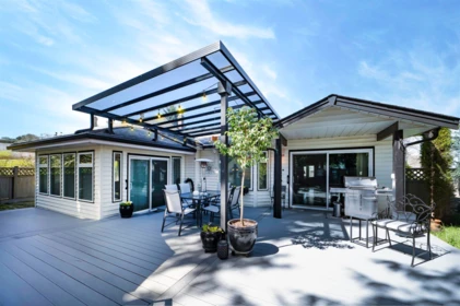 Garden / Landscaping Photo of 15496 93rd Avenue, Surrey, BC