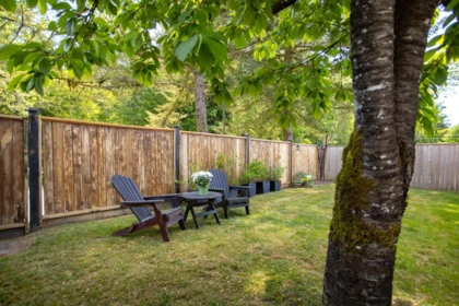 Swimming Pool Photo of 1181 Esperanza Drive, Coquitlam, BC