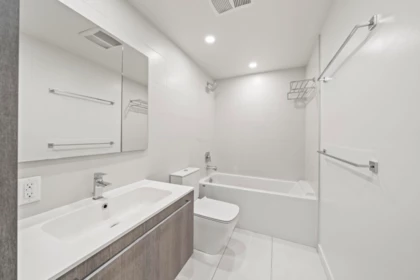 Primary Bathroom Photo of 310 285 E 10th Avenue, Vancouver, BC