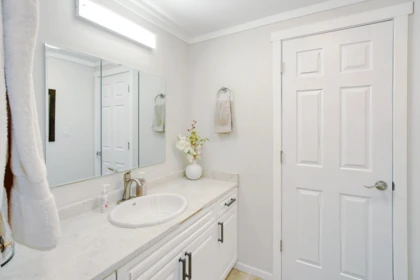 Hallway Photo of 62 41168 Lougheed Highway, Mission, BC