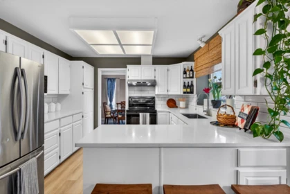 Breakfast Nook Photo of 16296 87 Avenue, Surrey, BC