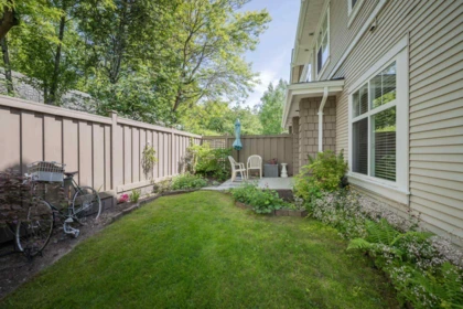 Swimming Pool Photo of 55 14877 33 Avenue, Surrey, BC