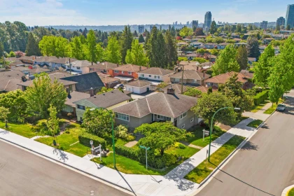 Backyard Photo of 4802 Venables Street, Burnaby, BC