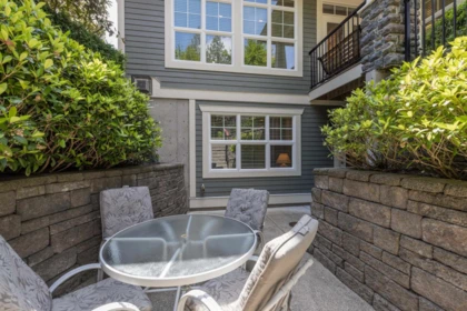 Swimming Pool Photo of 21271 43 Avenue, Langley, BC