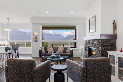 Primary Bedroom Photo of 60 43685 Chilliwack Mountain Road, Chilliwack, BC