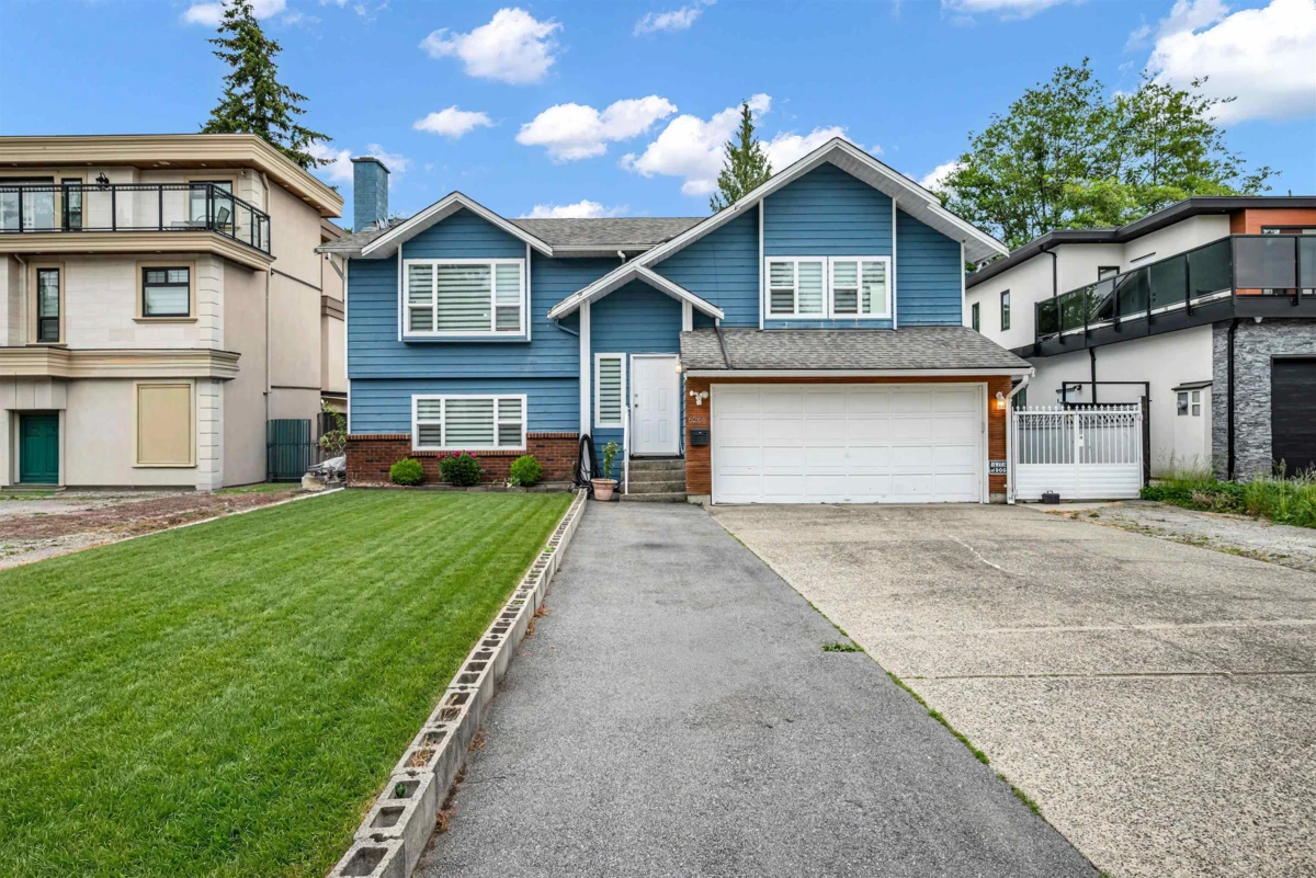 Family Room Photo of 6268 129 Street, Surrey, BC