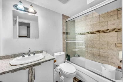 Basement Recreation Room Photo of 6268 129 Street, Surrey, BC